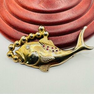 Vintage Gold Tone Fish Brooch Rhinestone & Pink Crystal Details MCM Figural Pin